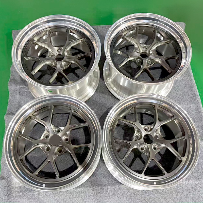 19 and 20 inch 2-piece forged wheels with polished rim and brushed grey center 19 and 20 inch 2-piece forged wheels with polished rim and brushed grey center